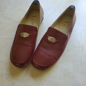 Joan & David (Circa) Burgundy red Loafer Shoes